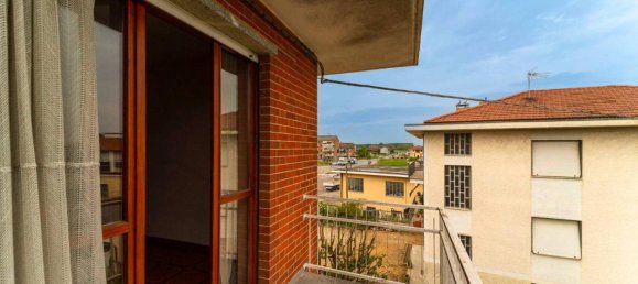 4 rooms Apartment in Poirino, Italy No. 149939 12