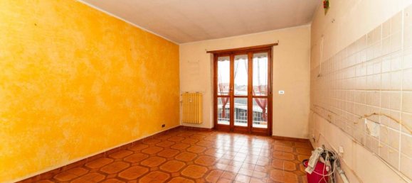 4 rooms Apartment in Poirino, Italy No. 149939 2