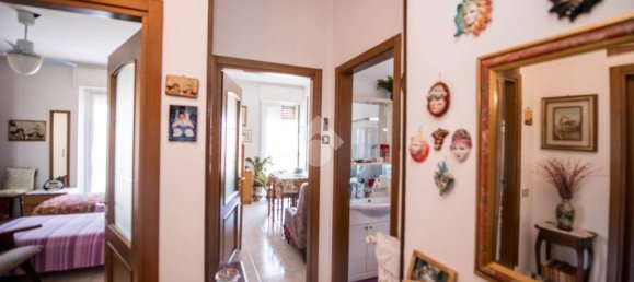 1 bedroom Apartment in Milan, Italy No. 320592 10