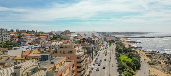 3 bedrooms Penthouse in Porto, Portugal No. 137698 16