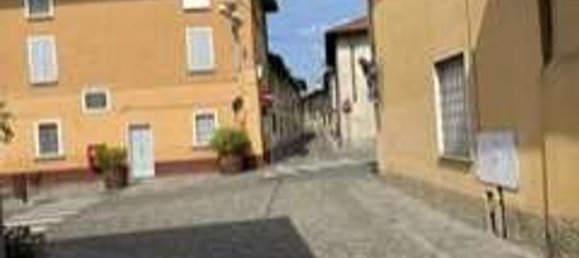 2 rooms Apartment in Robbiate, Italy No. 4335 7