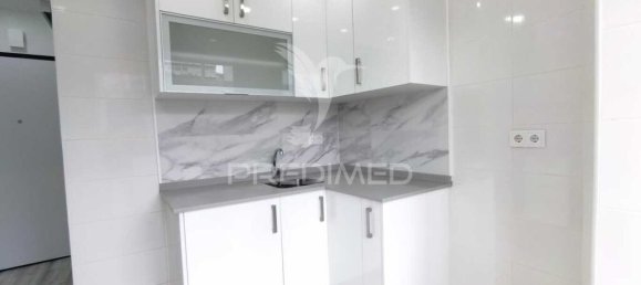 1 Schlafzimmer Wohnung in Rio de Mouro, Portugal, Nr. 151972 3