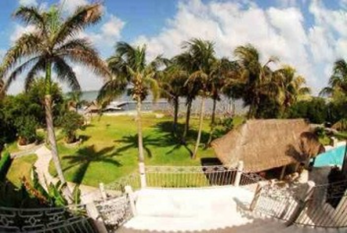 4042m² Building in Mexico No. 201847