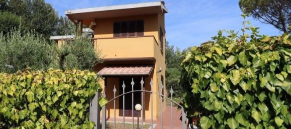 8 rooms Villa in Figline e Incisa Valdarno, Italy No. 235903 40