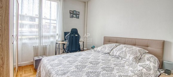 1 bedroom Apartment in Saint-Germain-en-Laye, France No. 142600 5