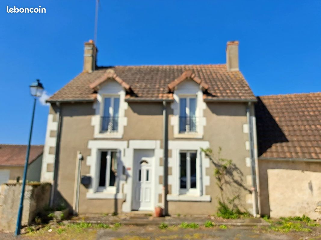 3 bedrooms House in Vienne, France No. 337799