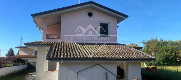 5 rooms Villa in Camaiore, Italy No. 93003 5