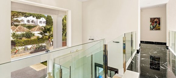 7 bedrooms Villa in Marbella, Spain No. 22891 12