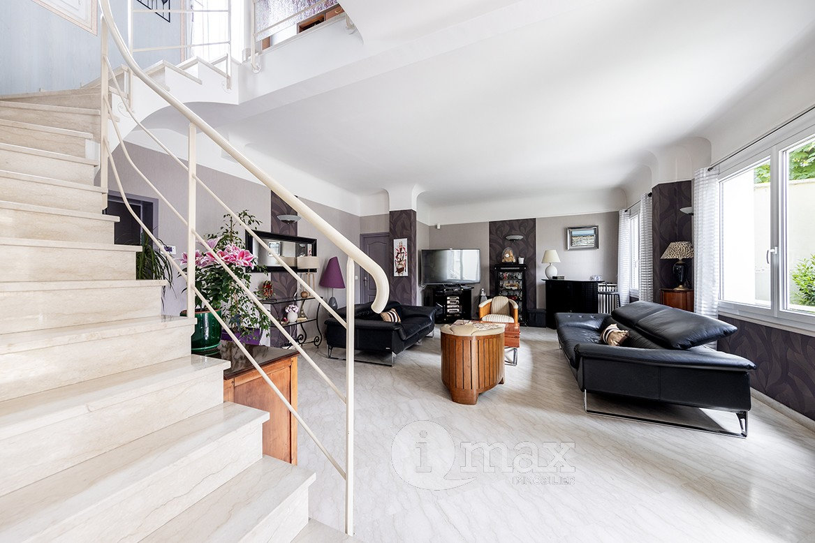 Дом с 4 спальнями в Аньер-сюр-Сен, Франция № 181448