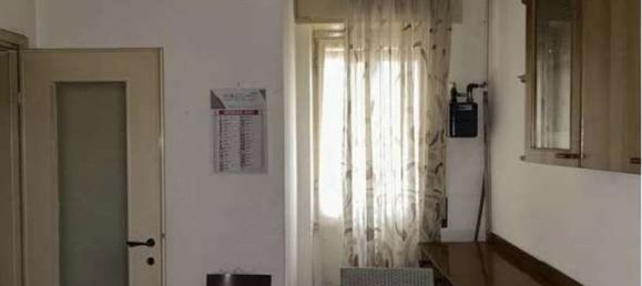 3 rooms Apartment in Melegnano, Italy No. 7985 12