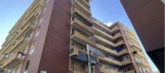 3 rooms Apartment in Melegnano, Italy No. 7985 5