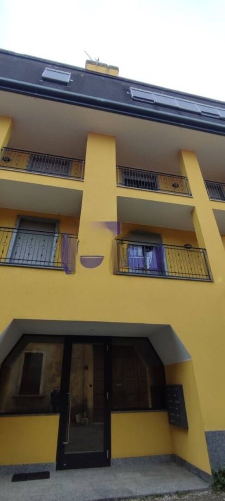 Apartamento de 3 divisões em Bovisio Masciago, Italy N.º 102061