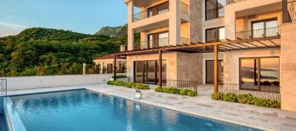 3 bedrooms Apartment in Budva, Montenegro No. 85 3