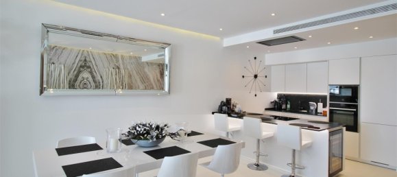 2 chambres Appartement à Marbella, Spain No. 23977 3