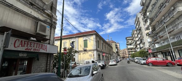 2 rooms Commercial property in Naples, Italy No. 271811 21