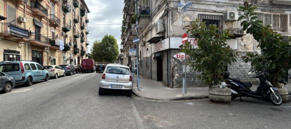 2 rooms Commercial property in Naples, Italy No. 271811 18