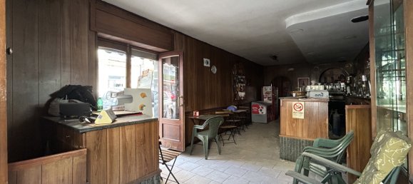 2 rooms Commercial property in Naples, Italy No. 271811 8