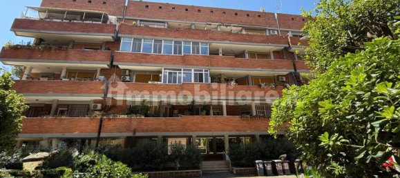 3 bedrooms Apartment in Rome, Italy No. 272636 23