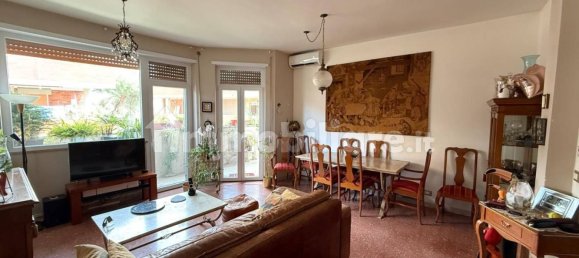 3 bedrooms Apartment in Rome, Italy No. 272636 4