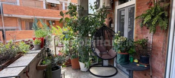 3 bedrooms Apartment in Rome, Italy No. 272636 9