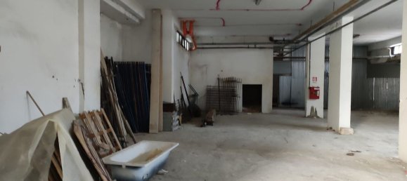 مستودع في Palermo, Italy 600متر مربع رقم 74757 13