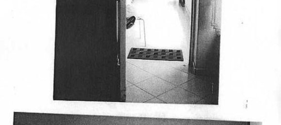 6 rooms Apartment in Naples, Italy No. 12343 3