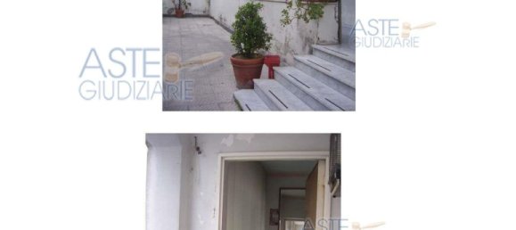 6 rooms Apartment in Naples, Italy No. 12343 13