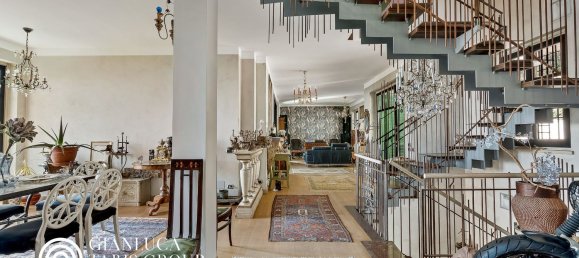 15 rooms Villa in Pino Torinese, Italy No. 298407 3