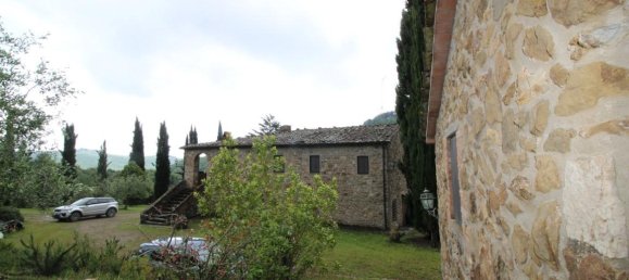 15 rooms House in Gaiole in Chianti, Italy No. 234357 3