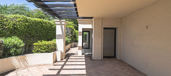 2 chambres Appartement à Benahavis, Spain No. 177859 8