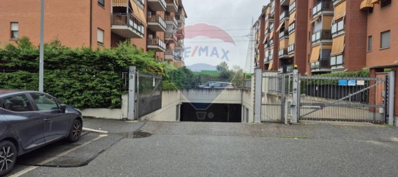  مرآب في Venaria Reale, Italy 15متر مربع رقم 315095 8