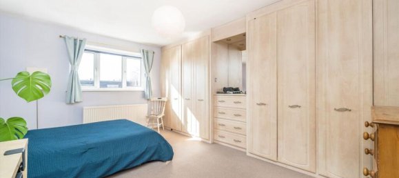 4 bedrooms House in Ealing, United Kingdom No. 5759 4