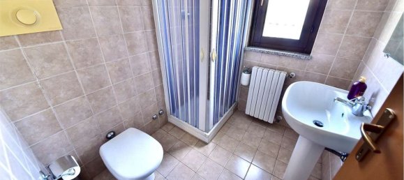 4 bedrooms Villa in Barlassina, Italy No. 364638 12