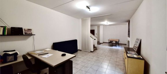 4 bedrooms Villa in Barlassina, Italy No. 364638 16