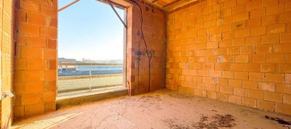 4 Schlafzimmer Haus in Cavaglio d'Agogna, Italy, Nr. 377459 20