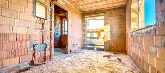 4 Schlafzimmer Haus in Cavaglio d'Agogna, Italy, Nr. 377459 12