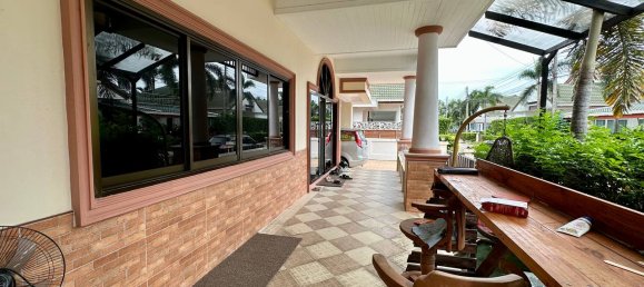 4 bedrooms Villa in Pattaya, Thailand No. 11200 11