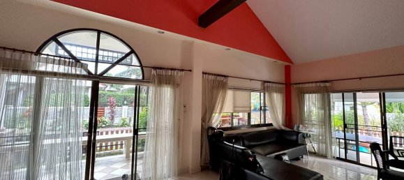 4 bedrooms Villa in Pattaya, Thailand No. 11200 13