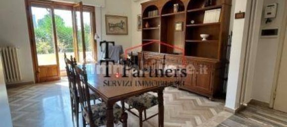 2 bedrooms Apartment in Calenzano, Italy No. 304779 2