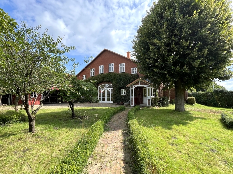 7-salle Maison à Steinburg, Germany No. 227596