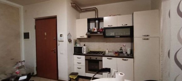 3 rooms Apartment in Seriate, Italy No. 6713 7
