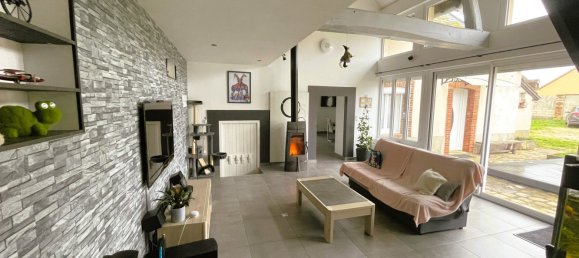 5 bedrooms House in Gasville-Oiseme, France No. 159417 3