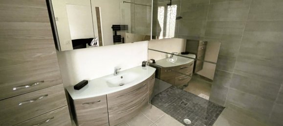 5 bedrooms House in Gasville-Oiseme, France No. 159417 7