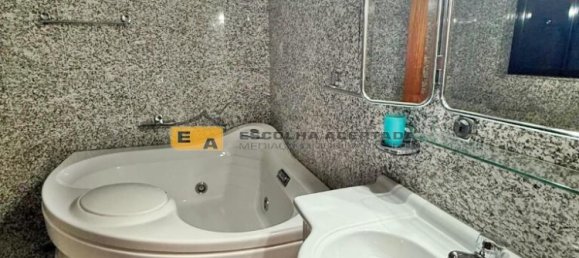 Casa de 4 dormitorios en Senhora da Hora, Portugal No. 106569 18