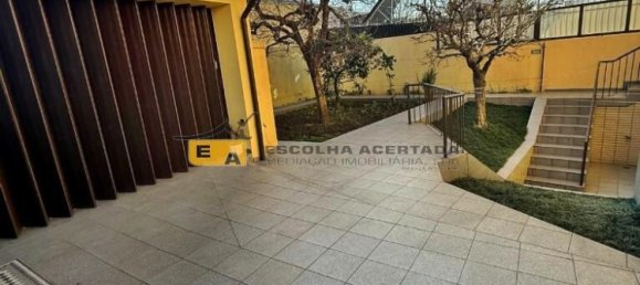 Casa de 4 dormitorios en Senhora da Hora, Portugal No. 106569 11