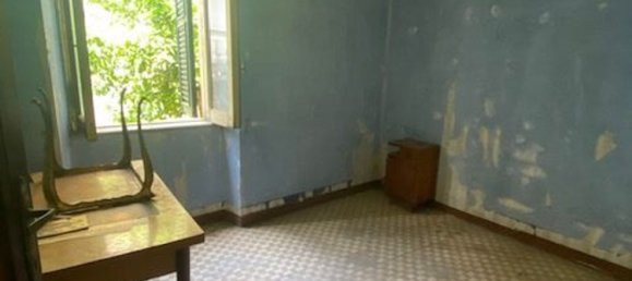 250m² Building in Morolo, Italy No. 146463 4