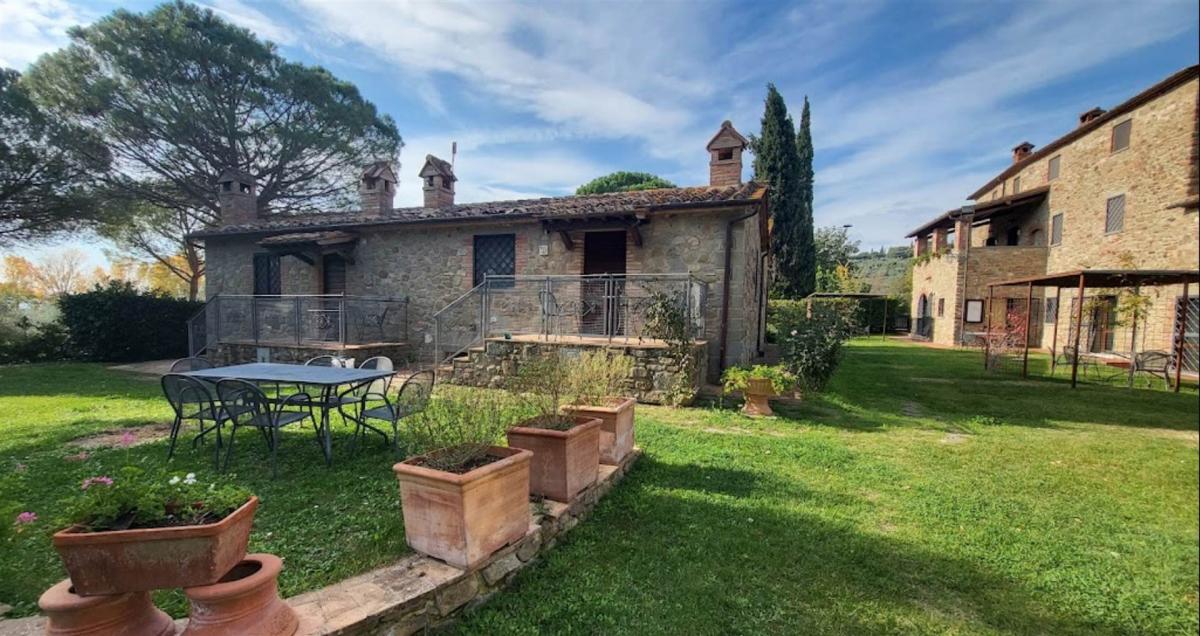 Casa T13 em Tuoro sul Trasimeno, Italy N.º 1364