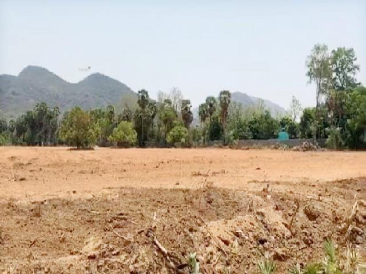  Land in Visakhapatnam, India No. 40669