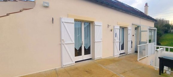 2 bedrooms House in Chartres, France No. 75368 8