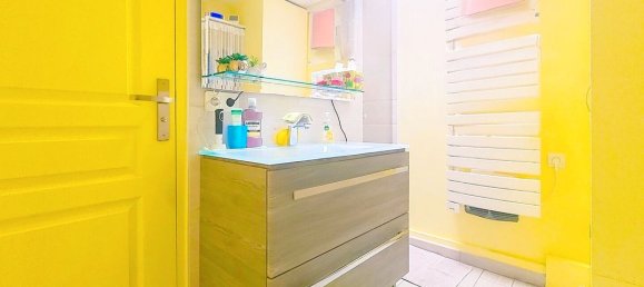 2 bedrooms House in Chartres, France No. 75368 7